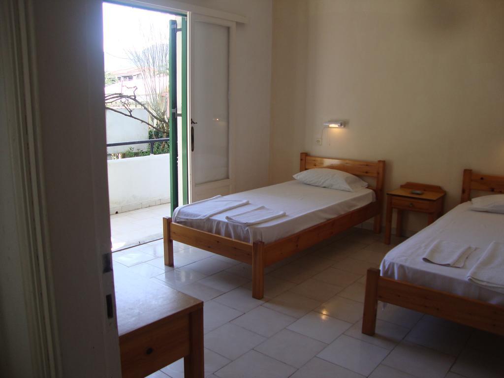 Alex Apartments Roda  Extérieur photo