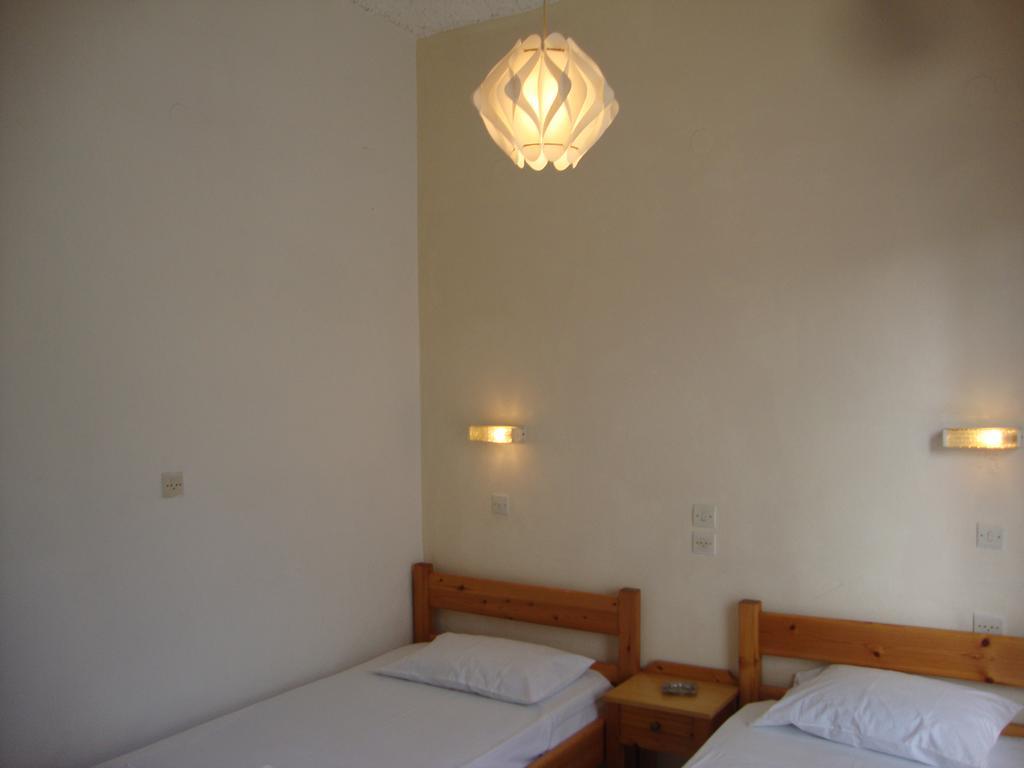Alex Apartments Roda  Extérieur photo