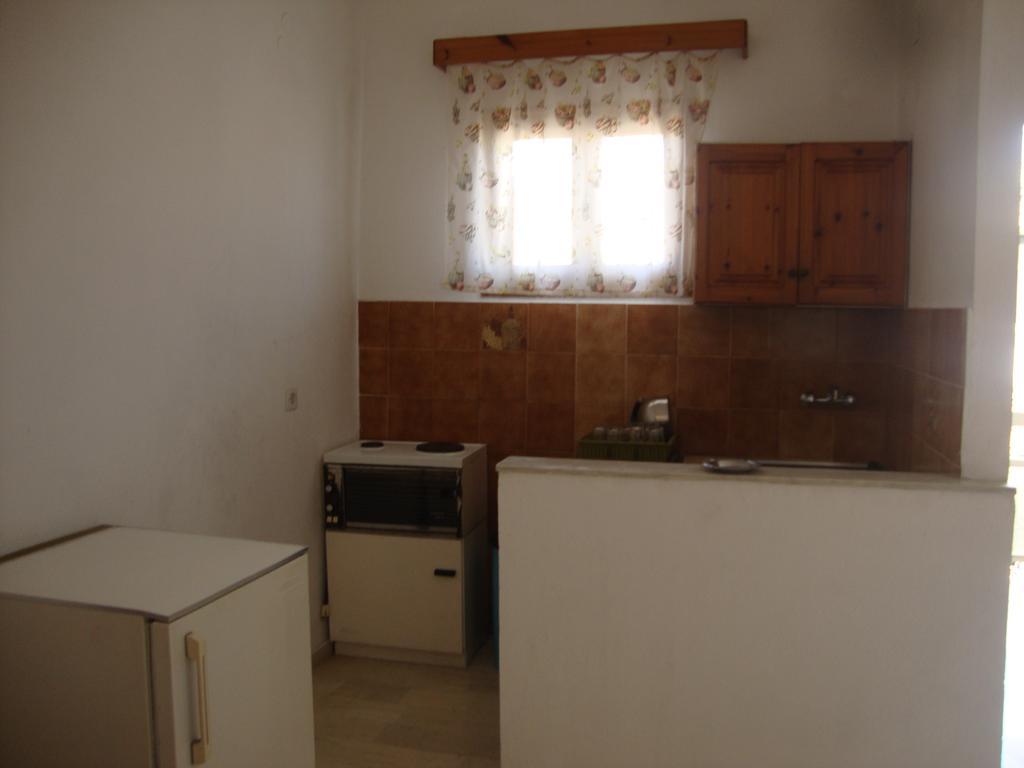 Alex Apartments Roda  Extérieur photo