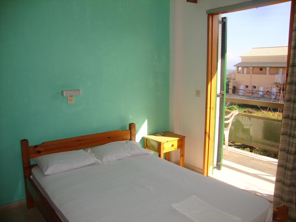 Alex Apartments Roda  Extérieur photo