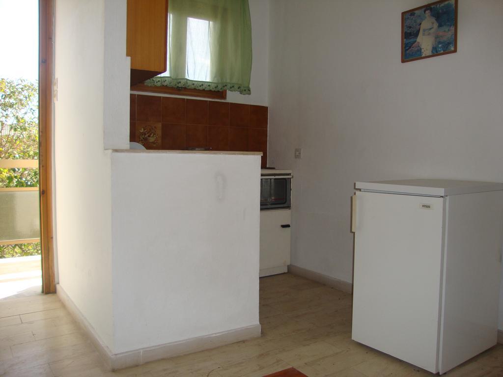 Alex Apartments Roda  Extérieur photo